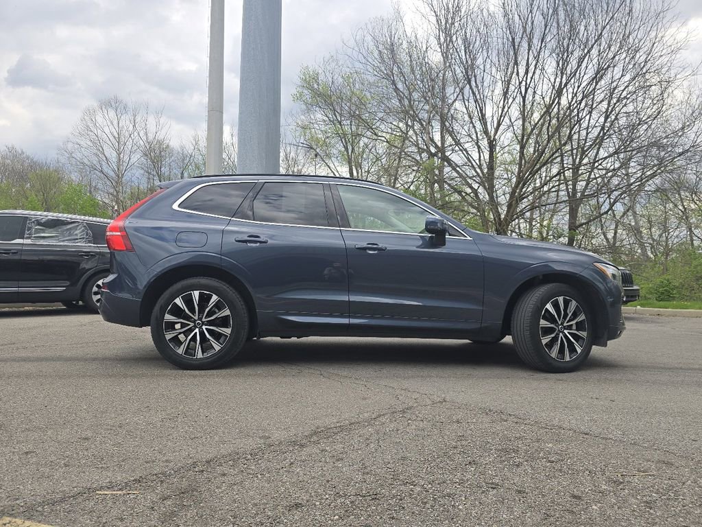 Used 2023 Volvo XC60 B5 Core w/ Climate Package image 17