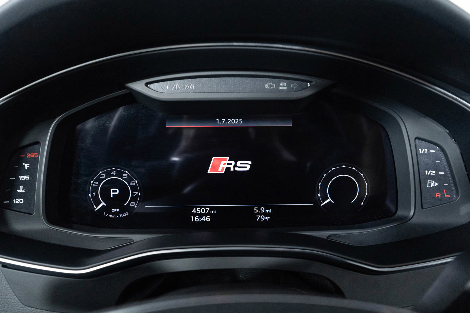 Used 2025 Audi RS 6 performance image 48