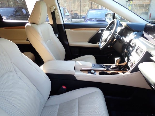 Used 2021 Lexus RX 350L Premium image 3