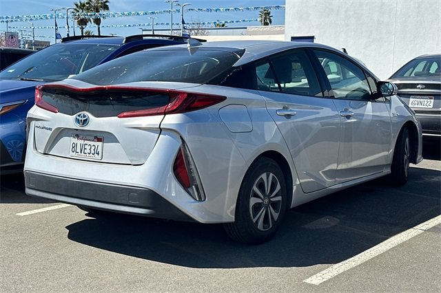 Used 2019 Toyota Prius Prime Premium image 3