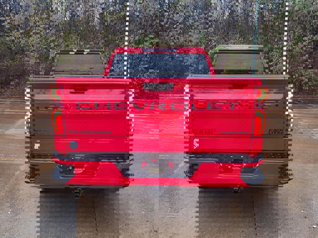 Used 2020 Chevrolet Silverado 1500 Custom w/ Custom Value Package image 6