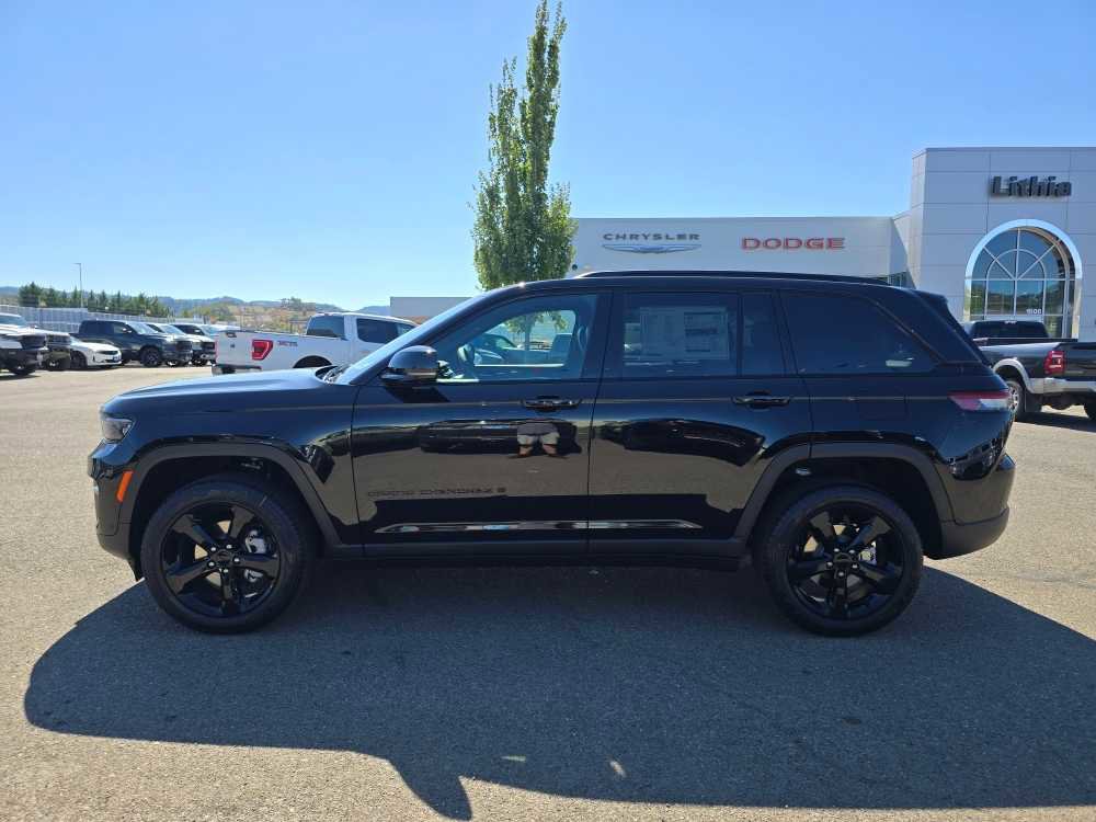 New 2025 Jeep Grand Cherokee Limited image 2