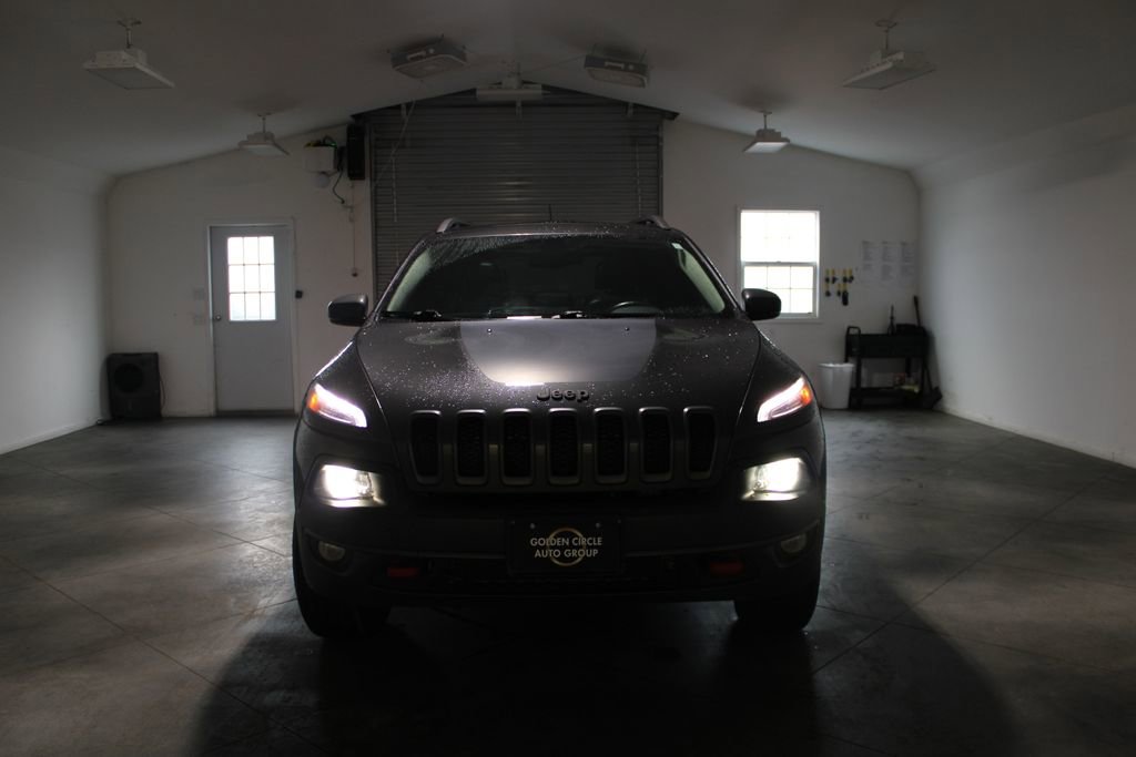 Used 2017 Jeep Cherokee Trailhawk w/ Comfort/Convenience Group image 53