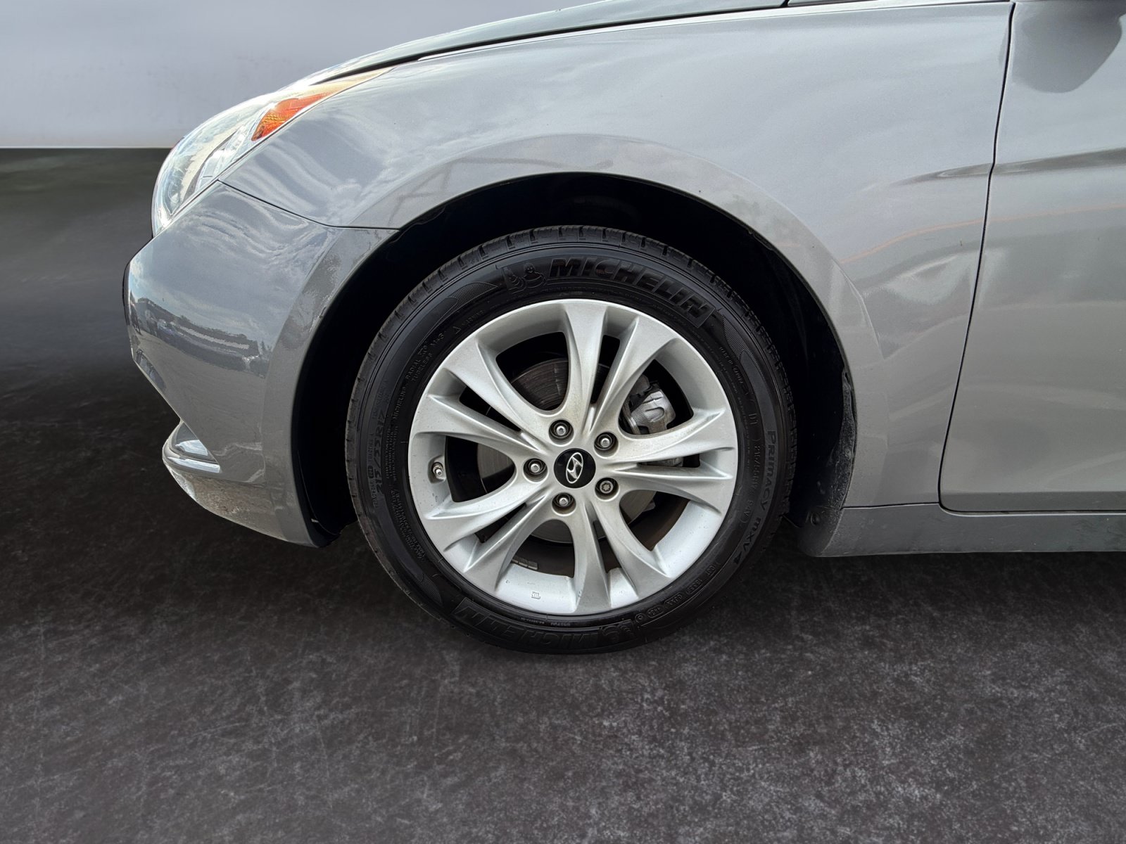 Used 2013 Hyundai Sonata Limited w/ Premium Pkg FWD image 14
