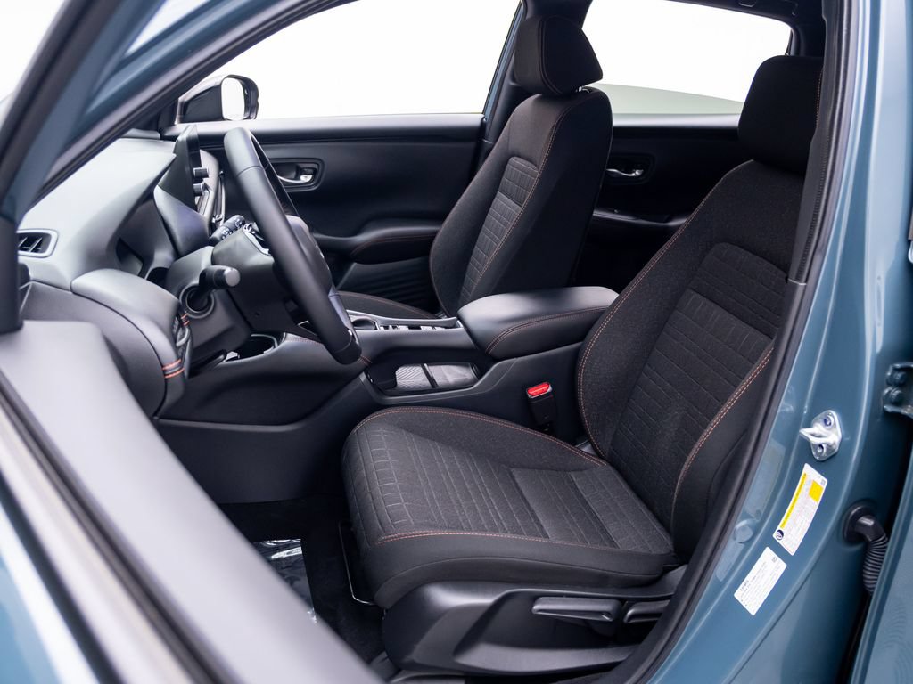 Certified 2025 Honda HR-V Sport image 17