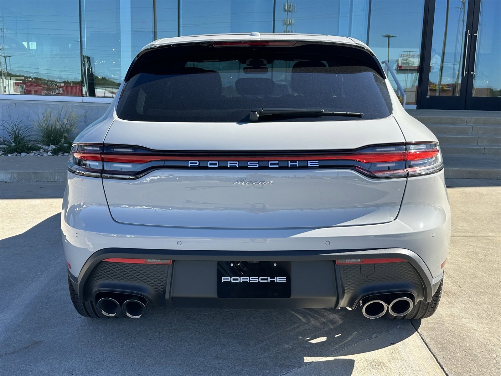 New 2026 Porsche Macan image 6