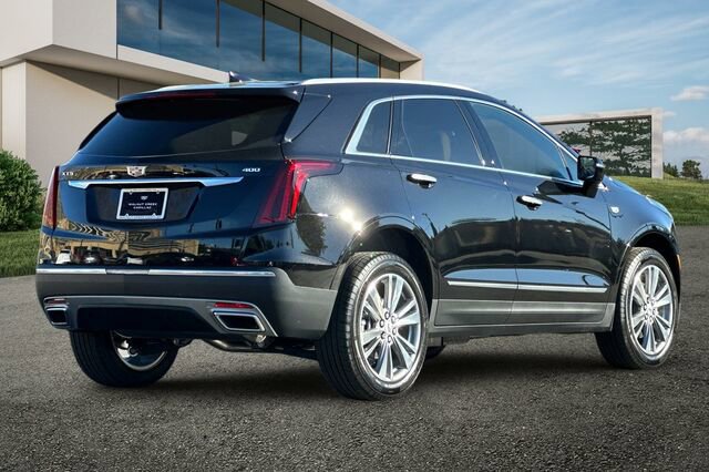 New 2025 Cadillac XT5 Premium Luxury w/ LPO, Floor Liner Package image 4