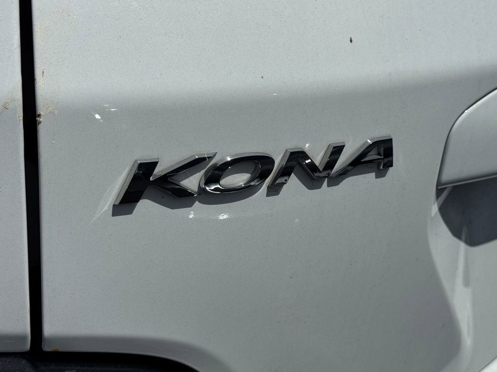 Used 2023 Hyundai Kona SE FWD image 11