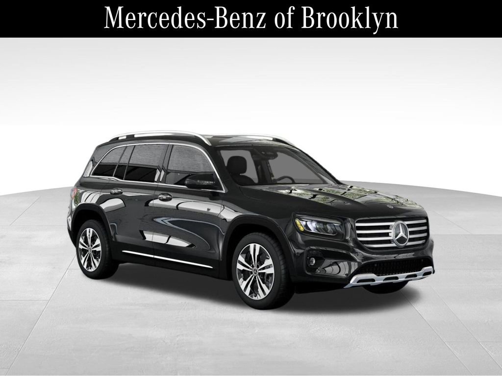 Used 2025 Mercedes-Benz GLB 250 4MATIC image 11
