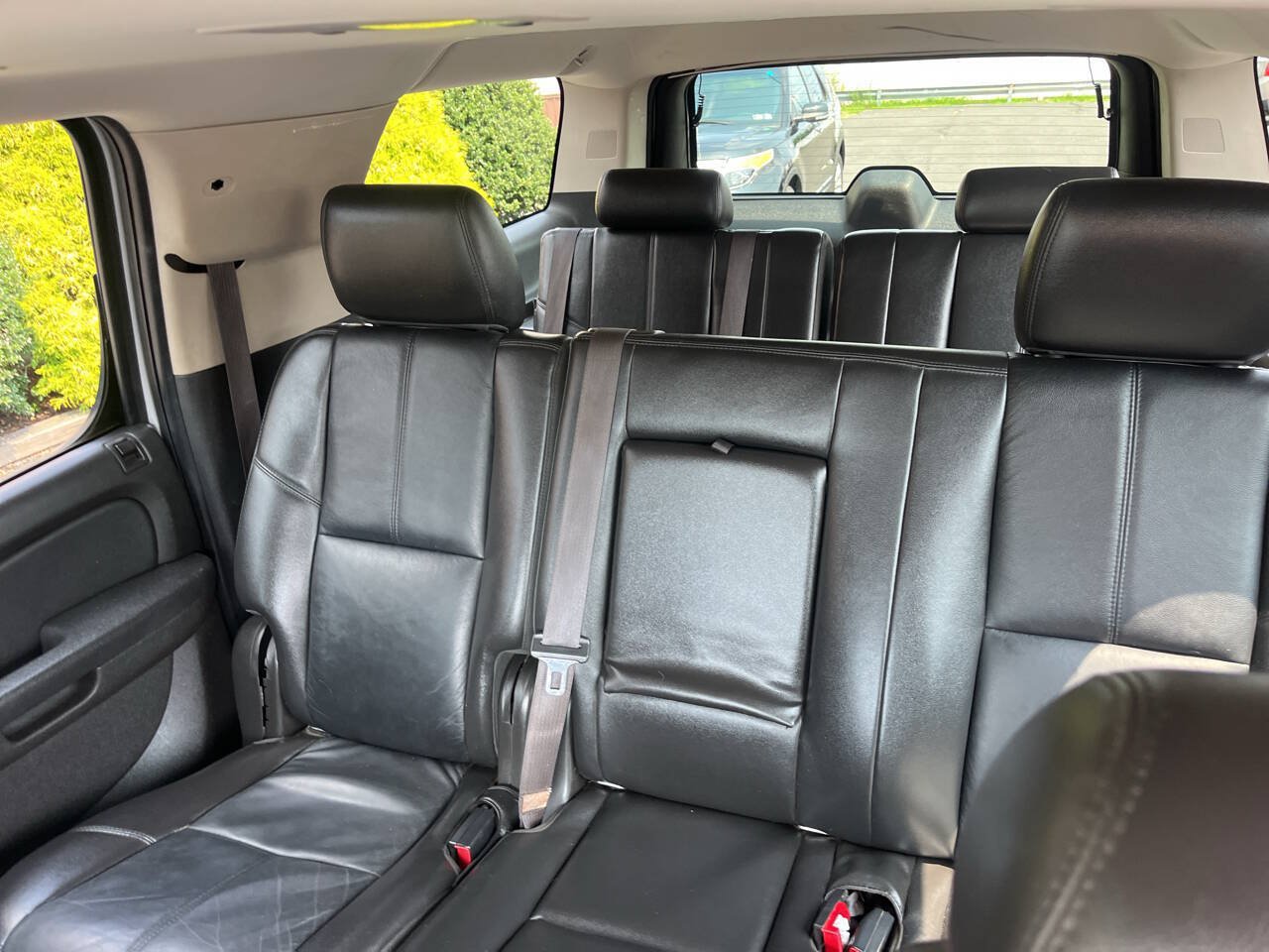 Used 2012 Chevrolet Suburban LT AWD/4WD image 16