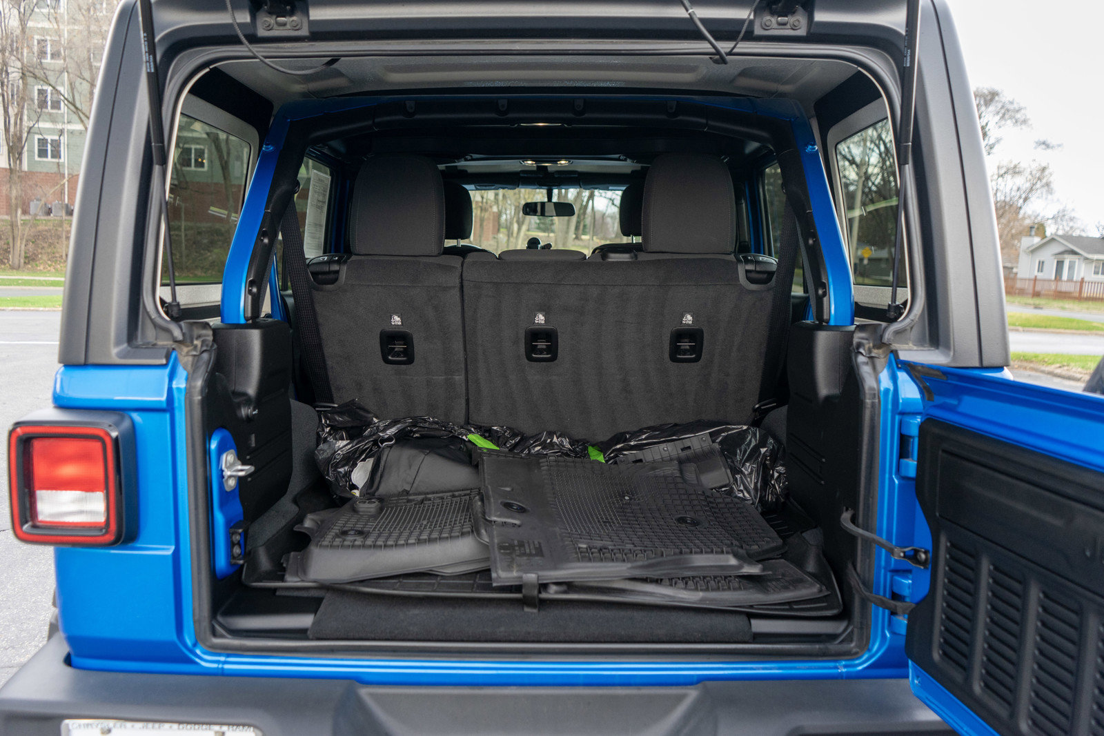 Used 2022 Jeep Wrangler Unlimited Sport AWD/4WD image 9