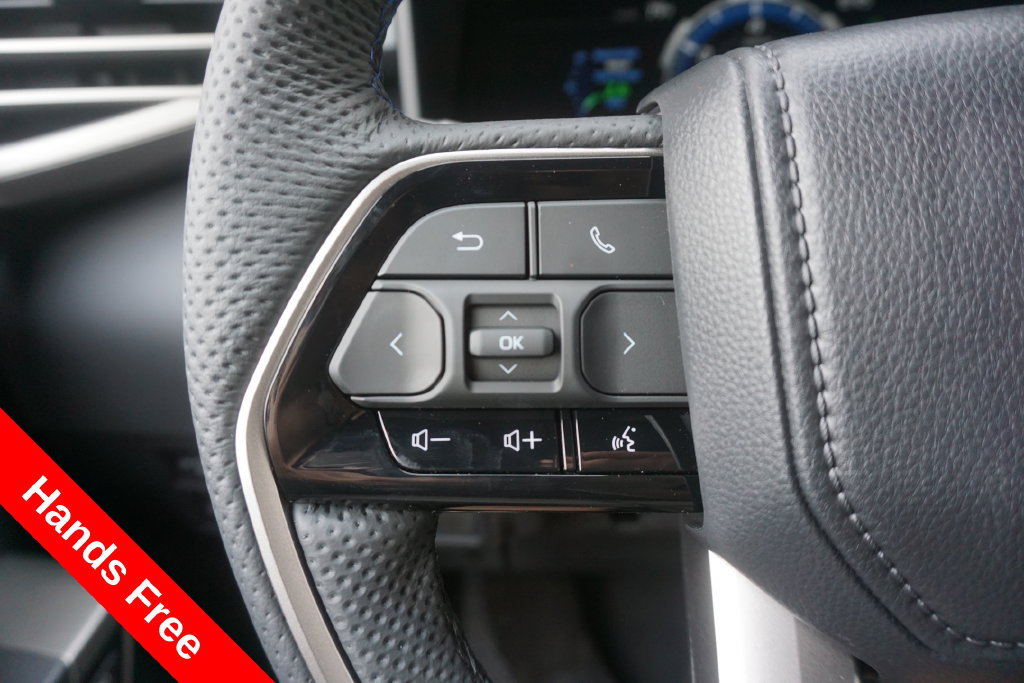 New 2026 Toyota Tundra Platinum AWD/4WD image 4