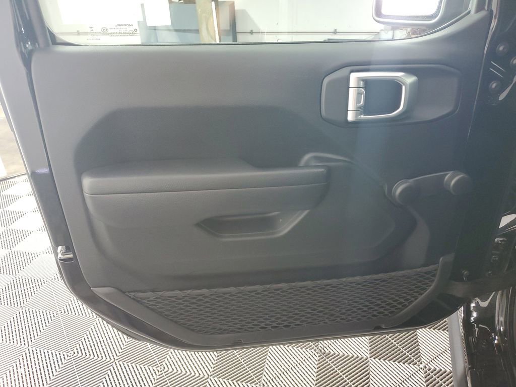 Used 2022 Jeep Wrangler Unlimited Sport image 26