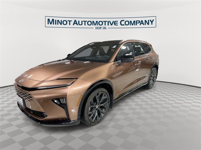 Used 2025 Toyota Crown Signia image 4