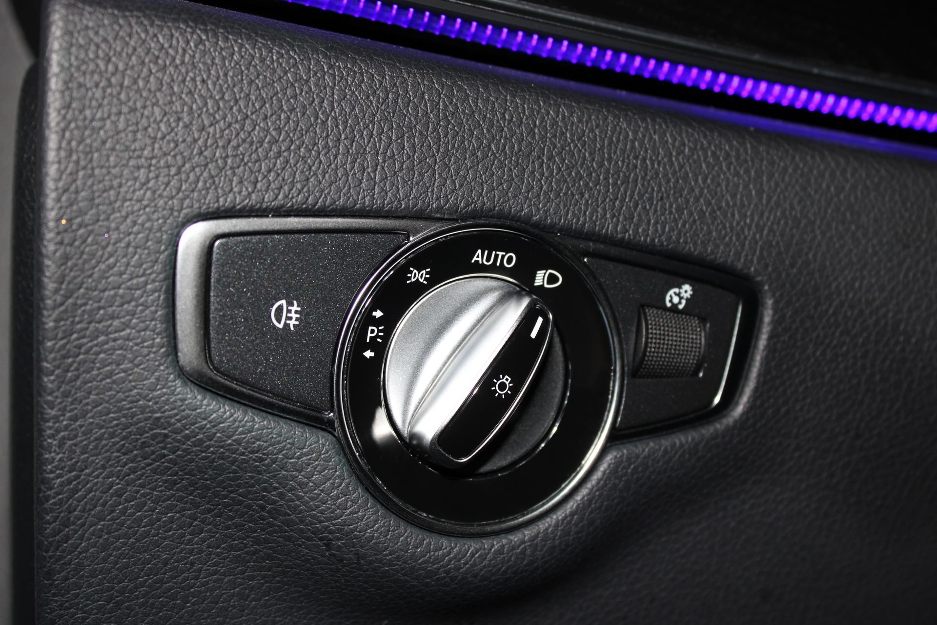 Used 2023 Mercedes-Benz E 350 4MATIC Sedan image 27