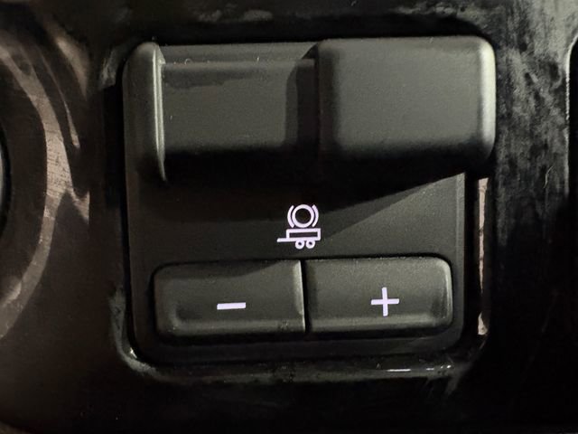 Used 2024 Chevrolet Silverado 1500 ZR2 w/ Technology Package image 23