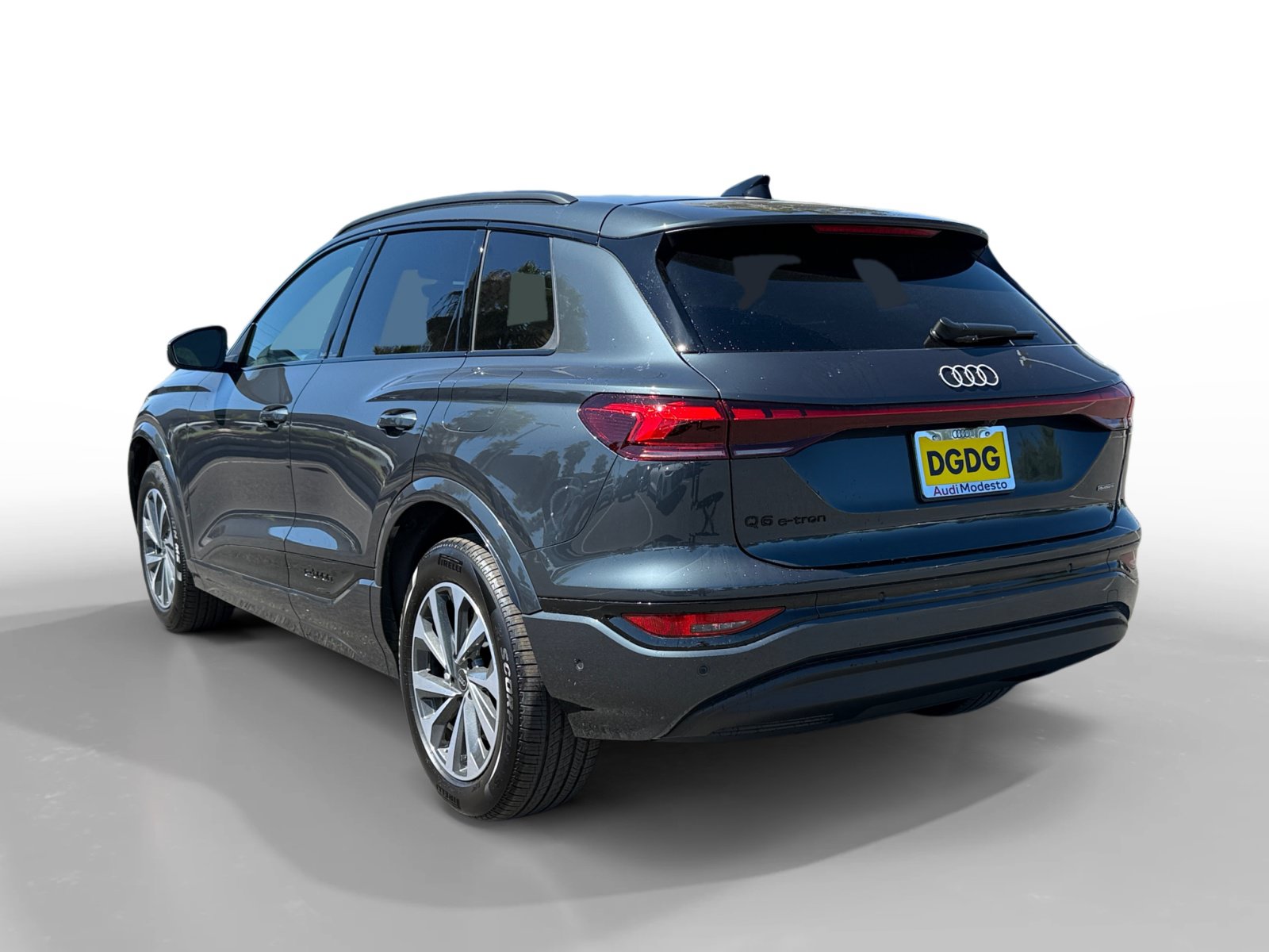 New 2027 Audi Q6 e-tron Premium AWD/4WD image 3