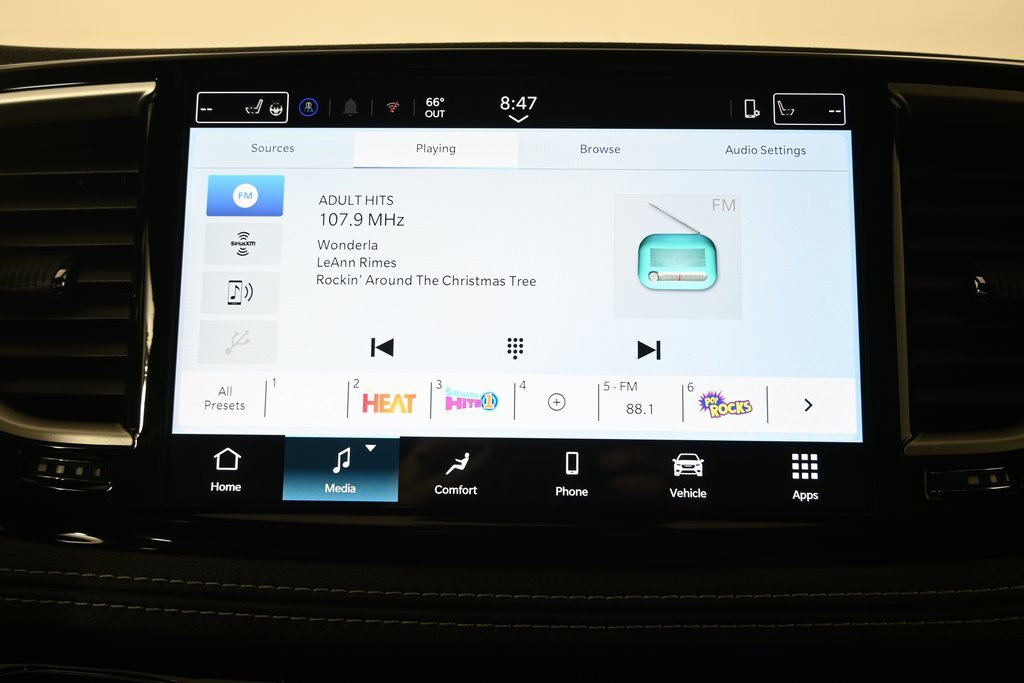 New 2026 Chrysler Pacifica Select image 27