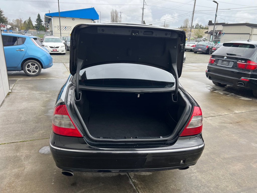 Used 2008 Mercedes-Benz E 350 Sedan image 9