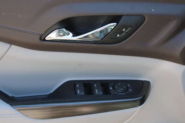 Certified 2023 GMC Acadia SLT image 4