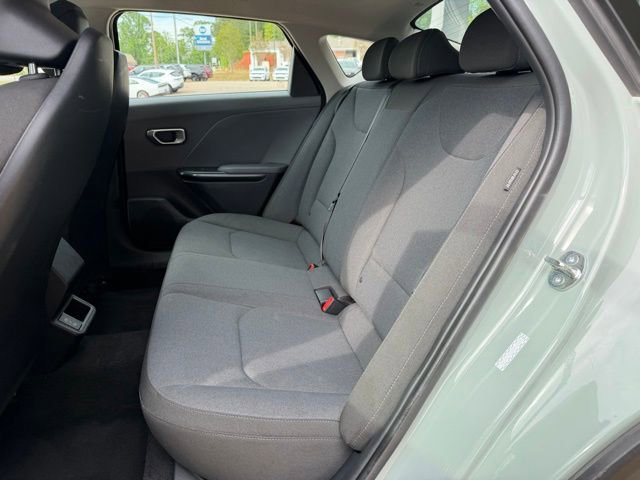 Used 2025 Kia K4 FWD image 12
