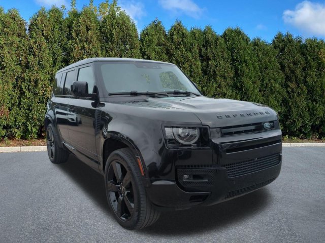 Certified 2024 Land Rover Defender 110 V8 AWD/4WD image 3