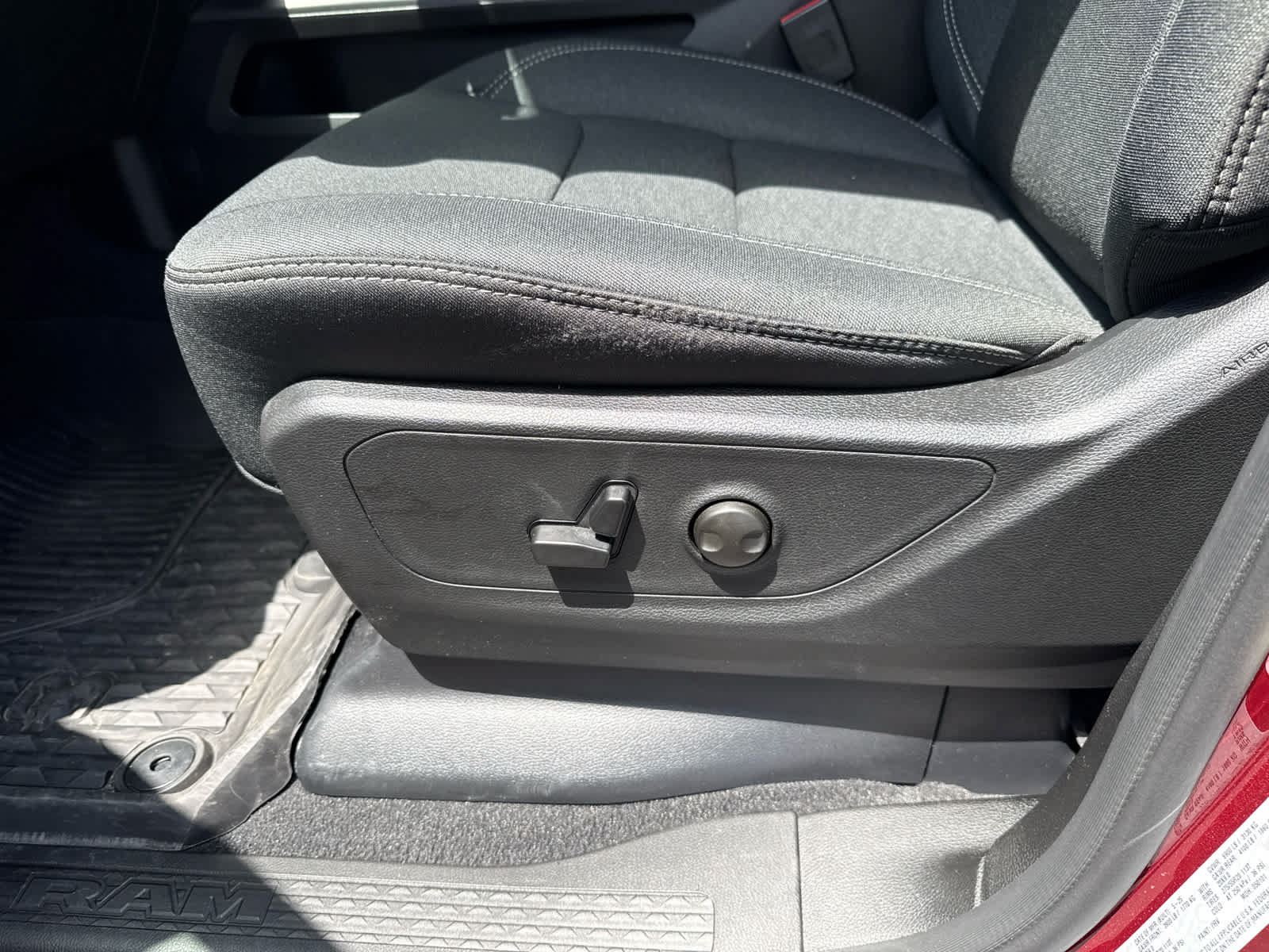 Used 2025 RAM 1500 Big Horn AWD/4WD image 14