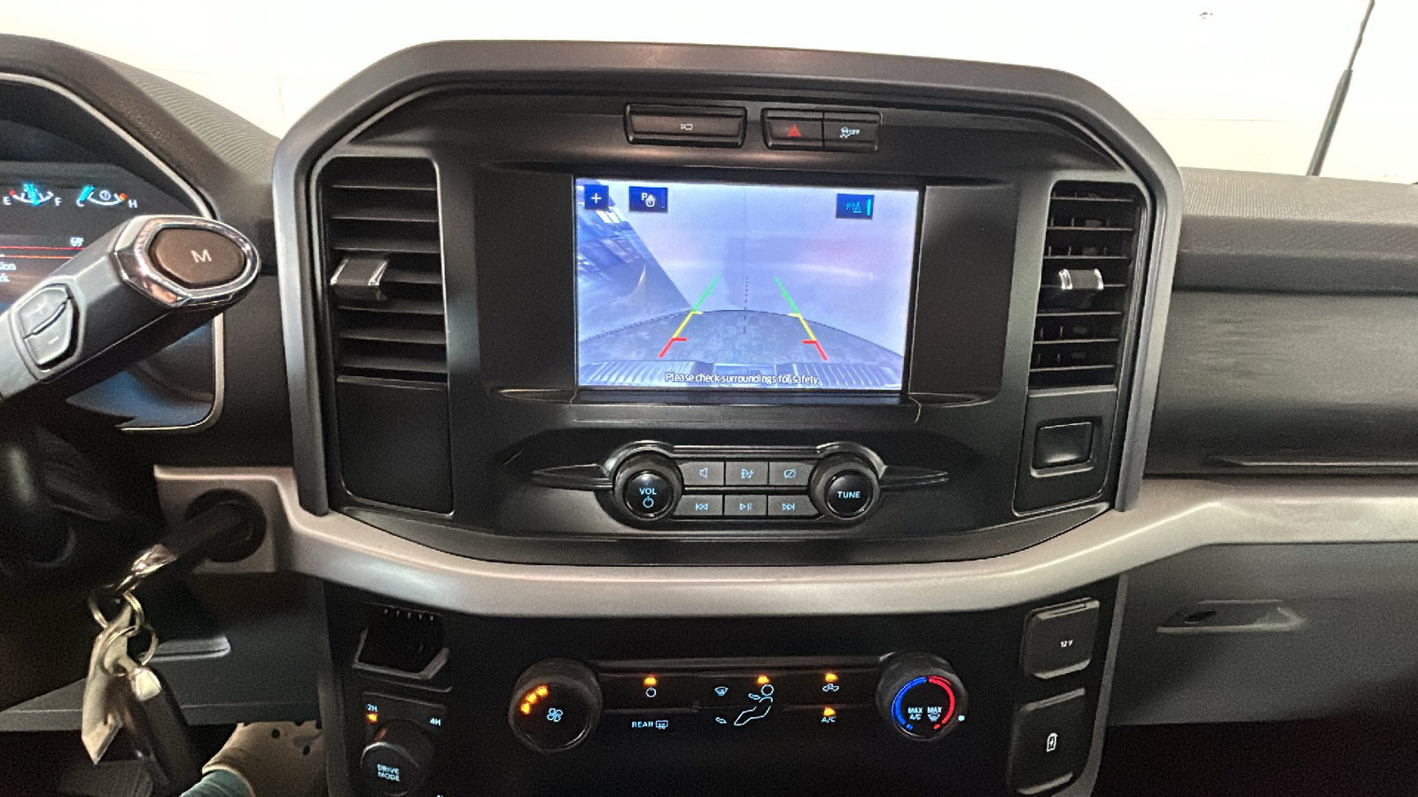 Used 2023 Ford F150 XLT AWD/4WD image 26