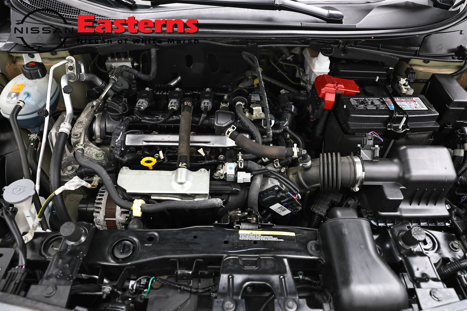 Used 2021 Nissan Versa SR FWD image 7