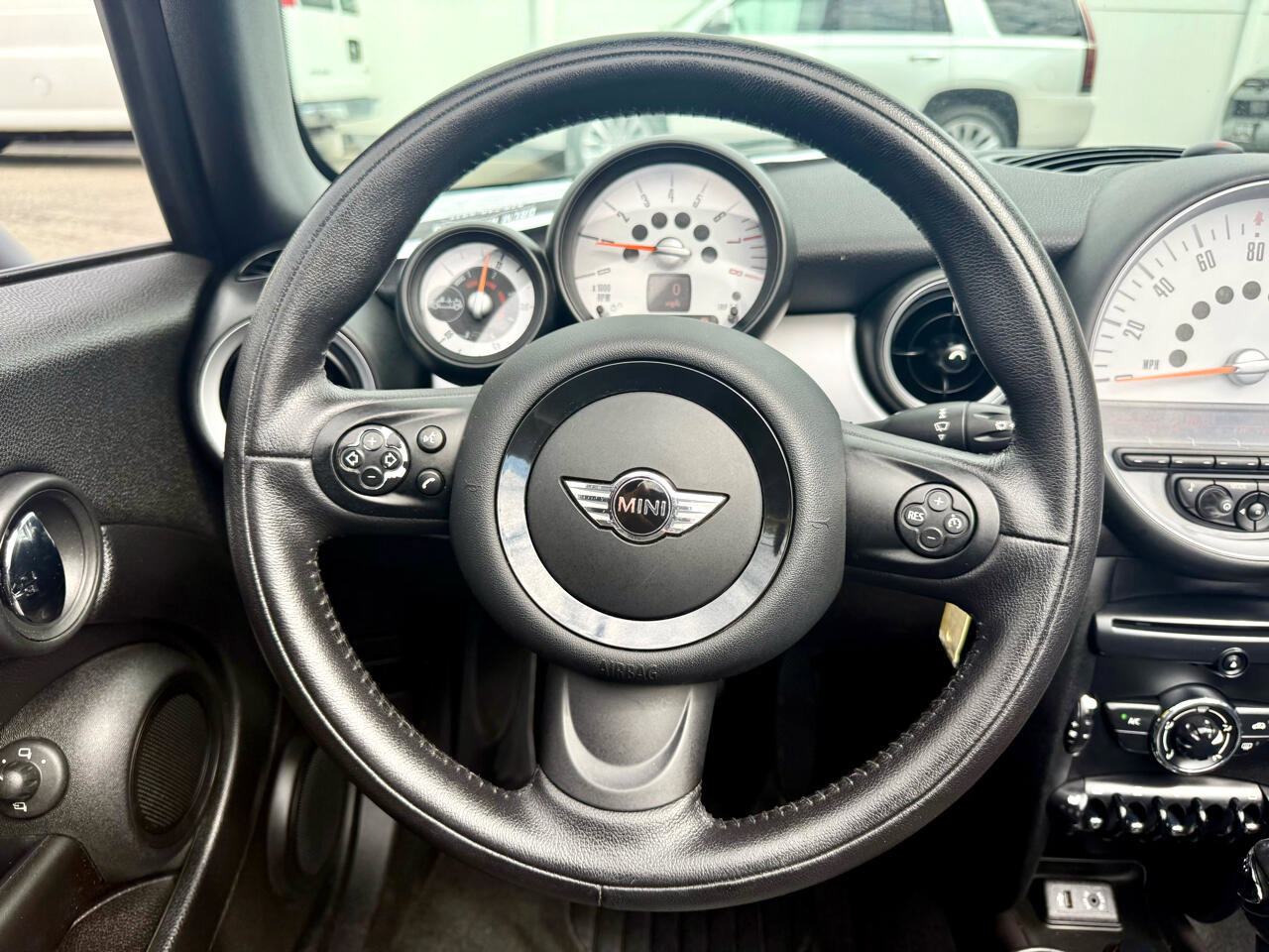 Used 2014 MINI Cooper Convertible image 22
