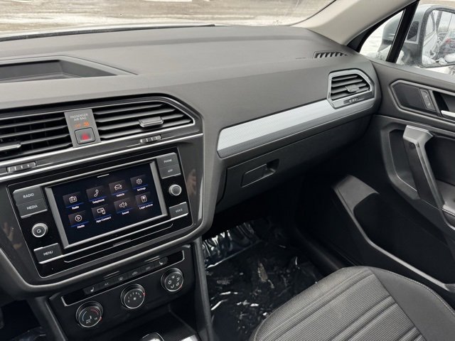 Used 2022 Volkswagen Tiguan S image 22