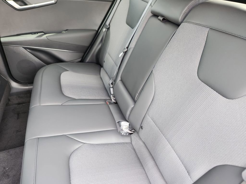 New 2025 Kia Niro EX image 10
