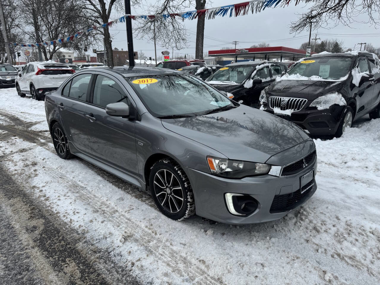 Used 2017 Mitsubishi Lancer ES image 10