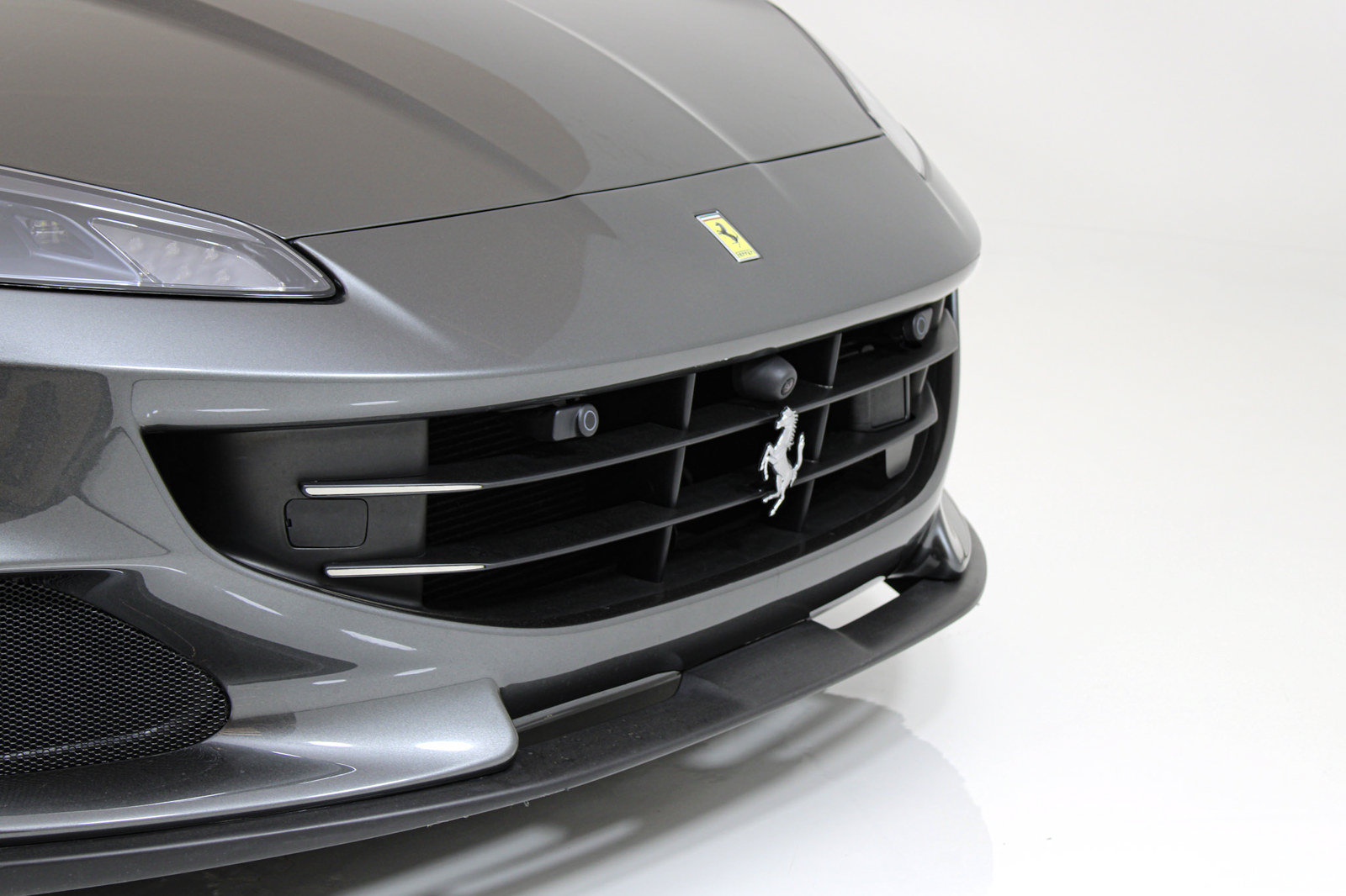 Certified 2022 Ferrari Portofino M RWD image 16