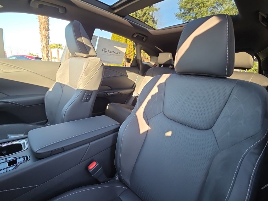 New 2026 Lexus RX 450h AWD image 14