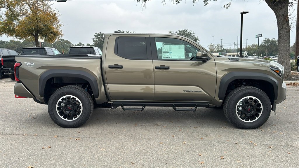 New 2025 Toyota Tacoma TRD Off-Road image 10
