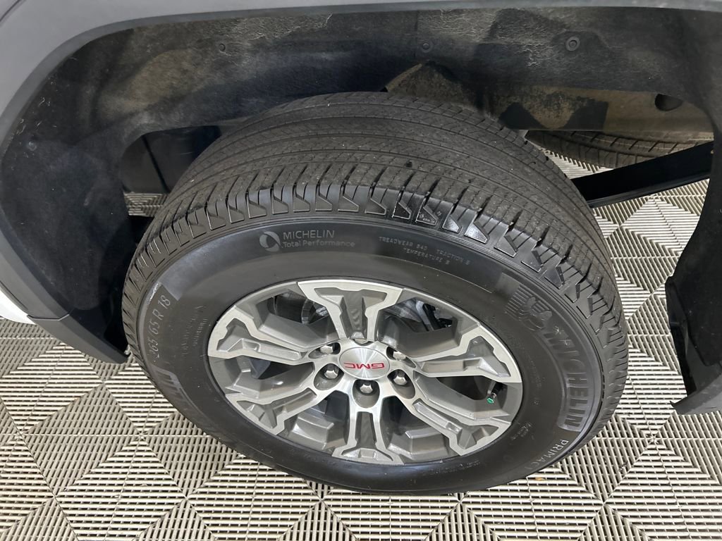 Used 2025 GMC Sierra 1500 SLT image 12