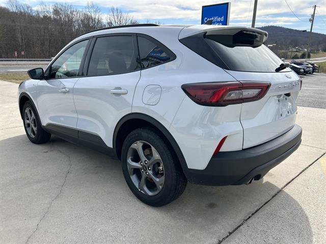Used 2025 Ford Escape ST-Line image 6