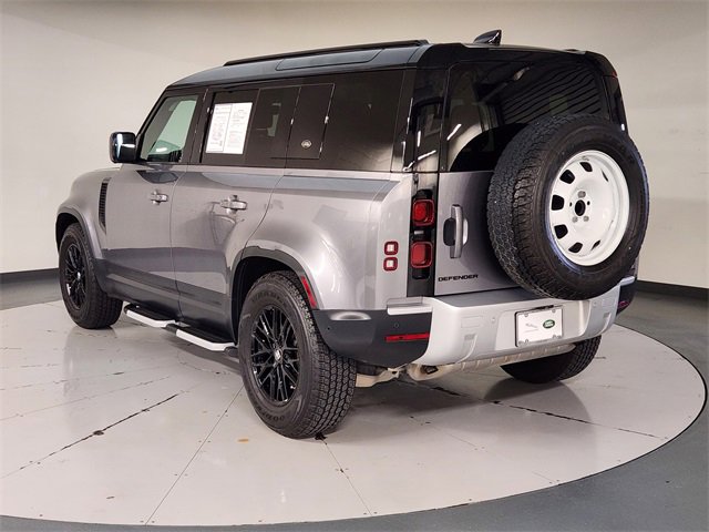 Used 2021 Land Rover Defender 110 image 6