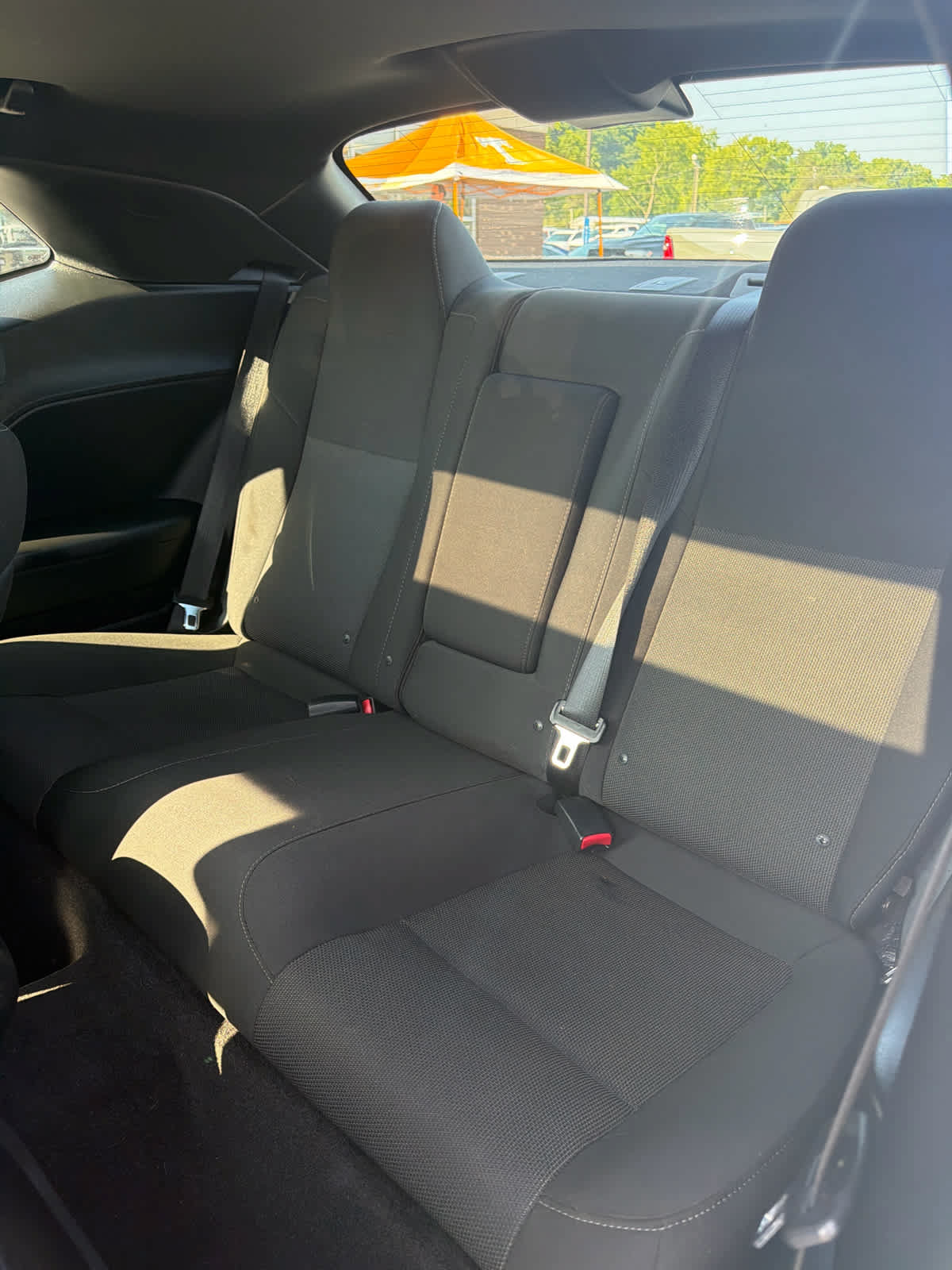 Used 2015 Dodge Challenger R/T RWD image 12
