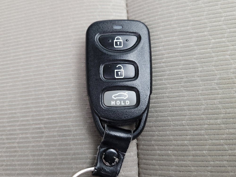 Used 2017 Hyundai Elantra SE image 32