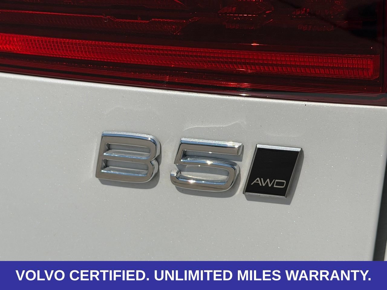 Certified 2026 Volvo XC60 B5 Plus AWD/4WD image 8