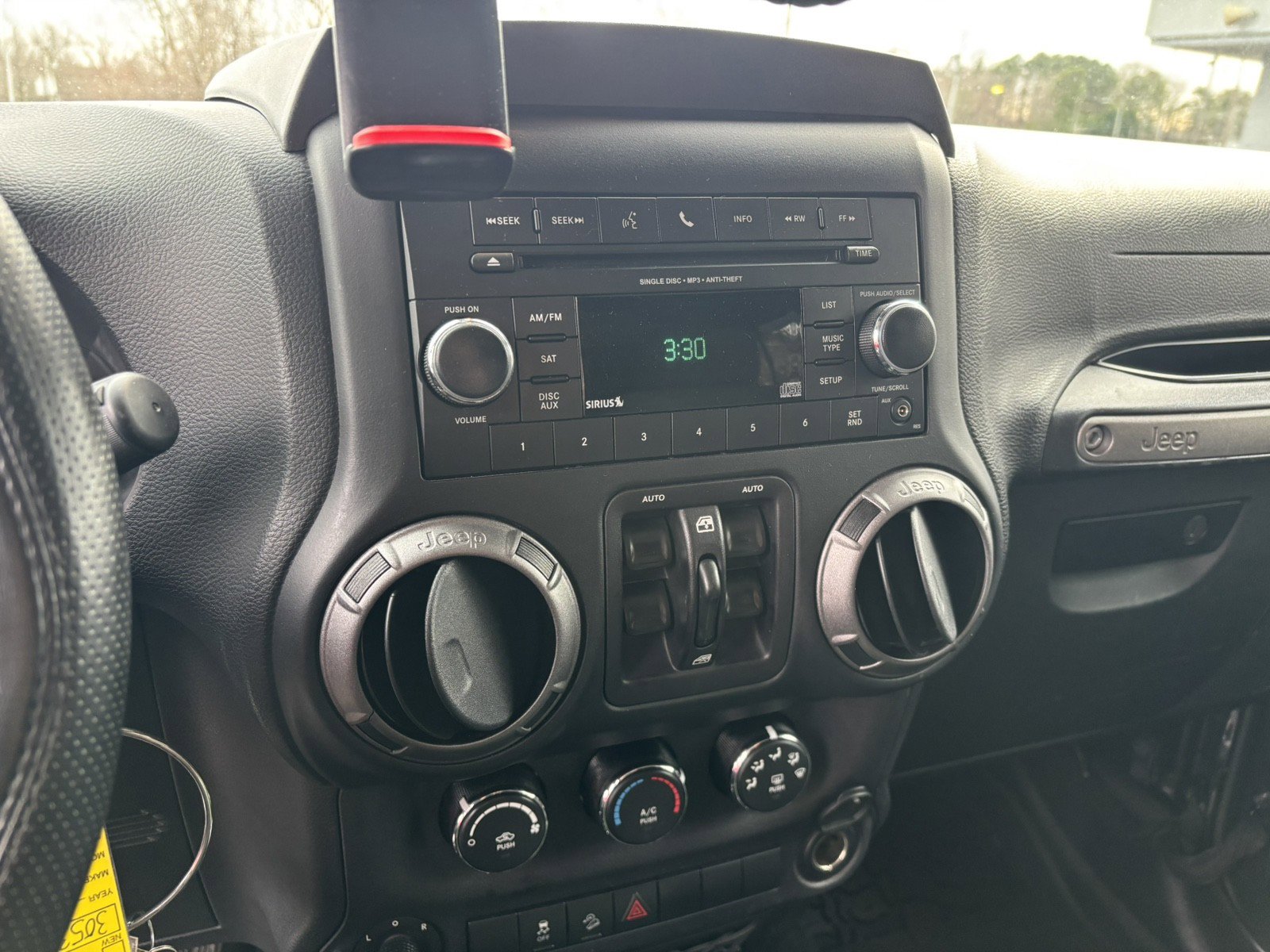 Used 2018 Jeep Wrangler Unlimited Sport S image 11