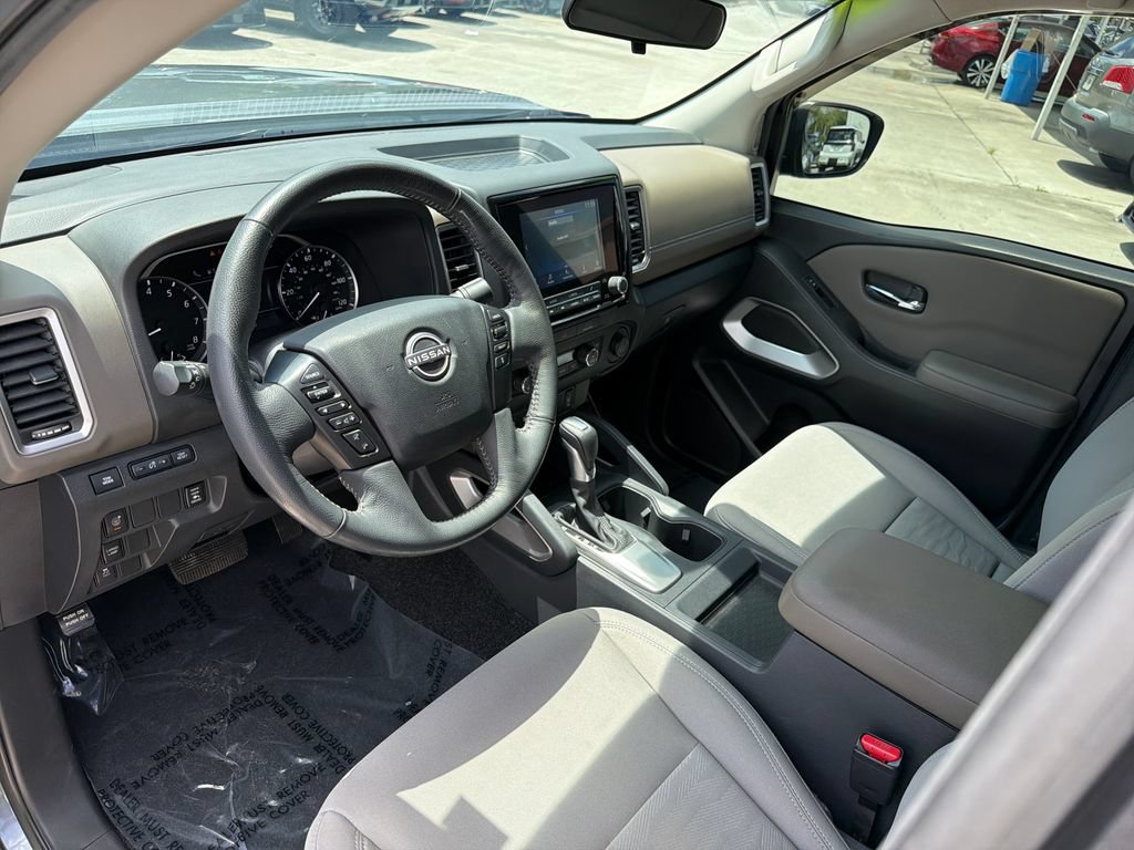 Used 2022 Nissan Frontier SV RWD image 13