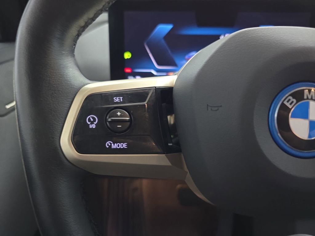 Used 2024 BMW iX xDrive50 w/ Premium Package image 20