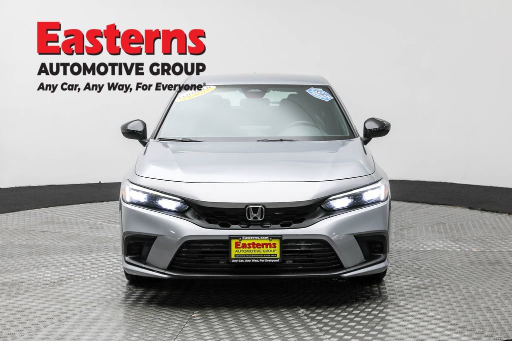 Used 2022 Honda Civic Sport image 2