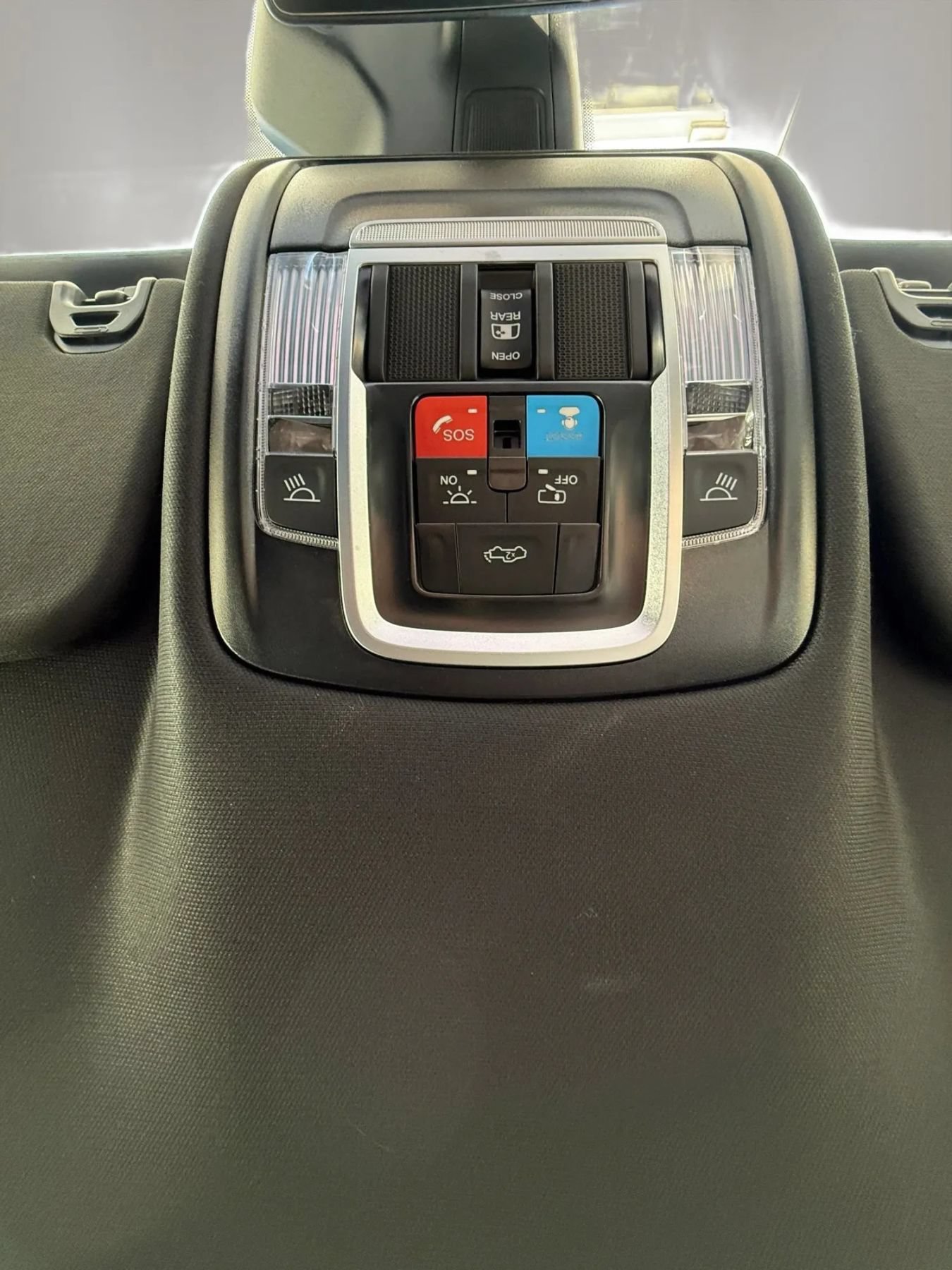 Used 2026 RAM 1500 Laramie AWD/4WD image 12