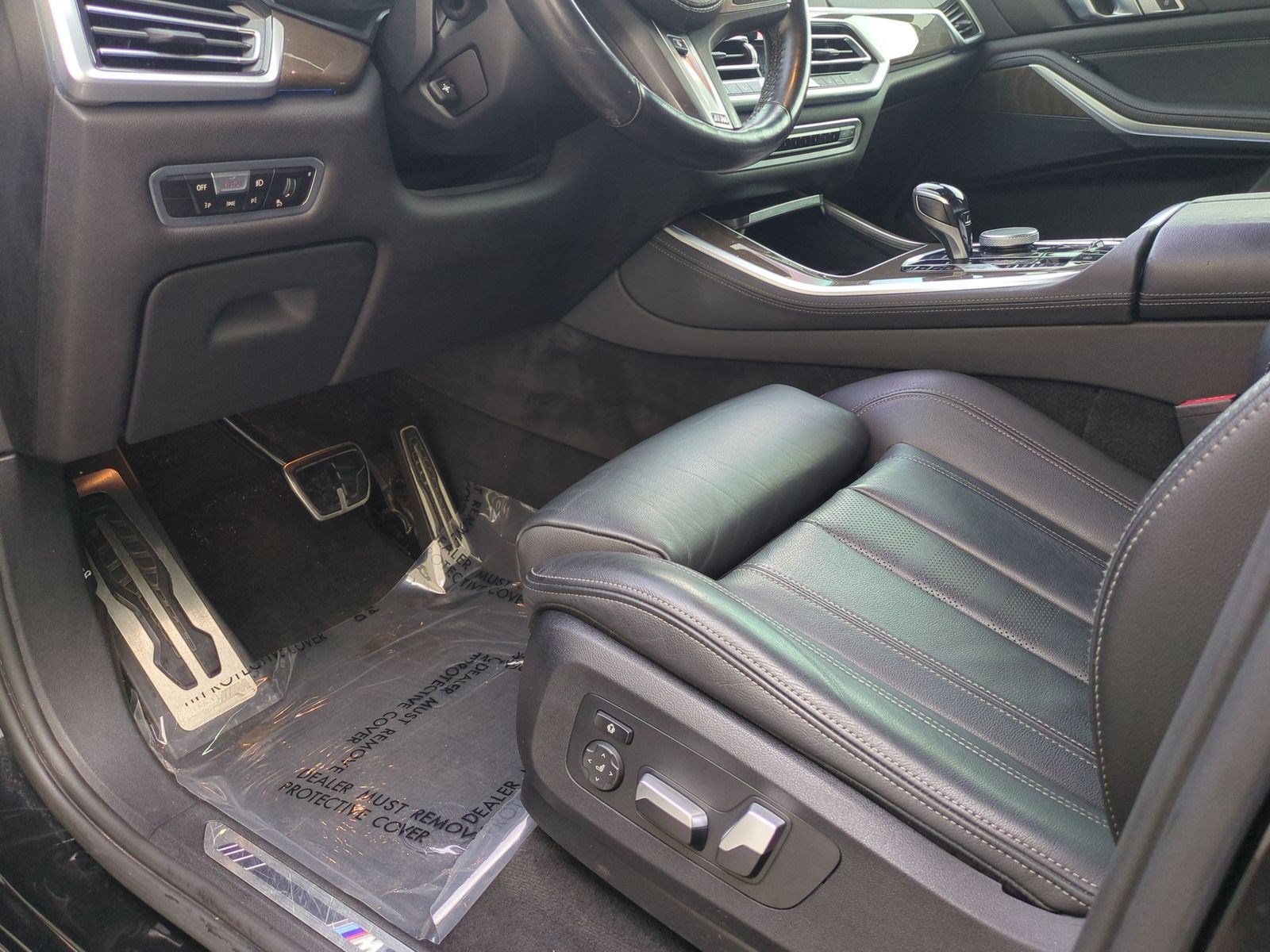 Used 2022 BMW X5 xDrive45e w/ M Sport Package AWD/4WD image 17