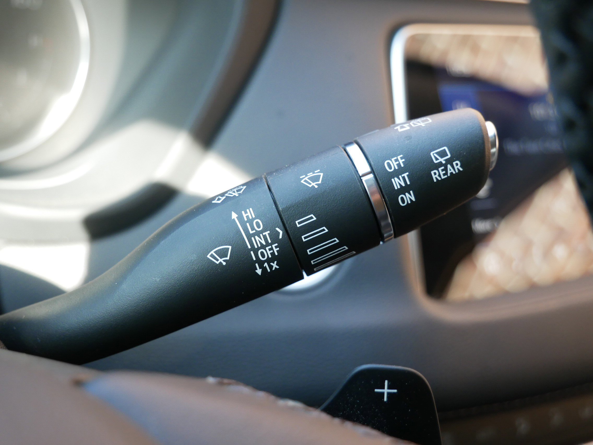 Certified 2022 Cadillac XT4 Luxury image 23