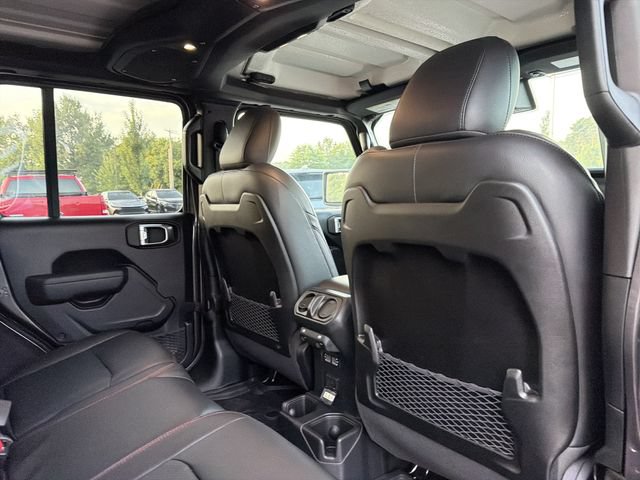 Used 2025 Jeep Wrangler Unlimited Rubicon AWD/4WD image 16